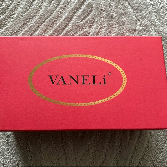 Stylish Navy Vaneli Flats - 10N - Picture 3 of 6